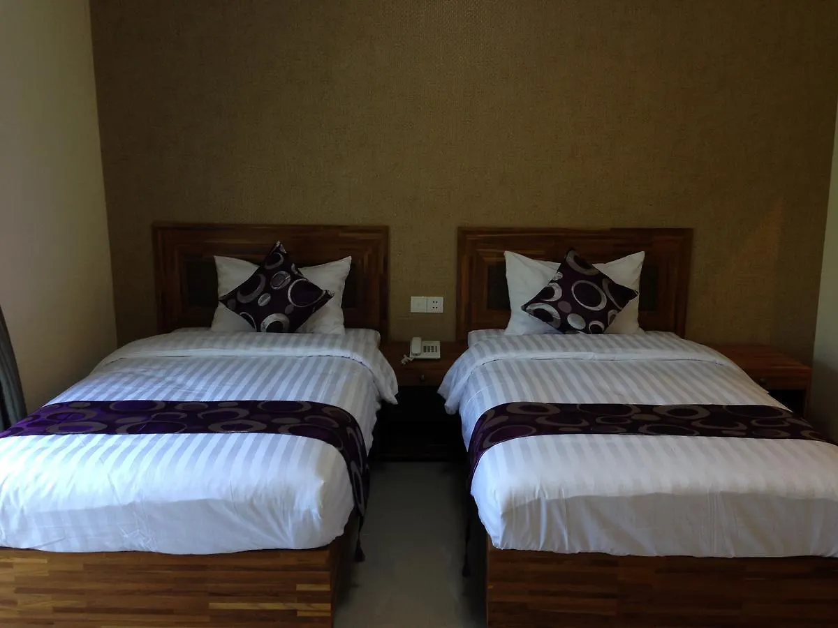Hotel 9 Mile Rangún 0*,